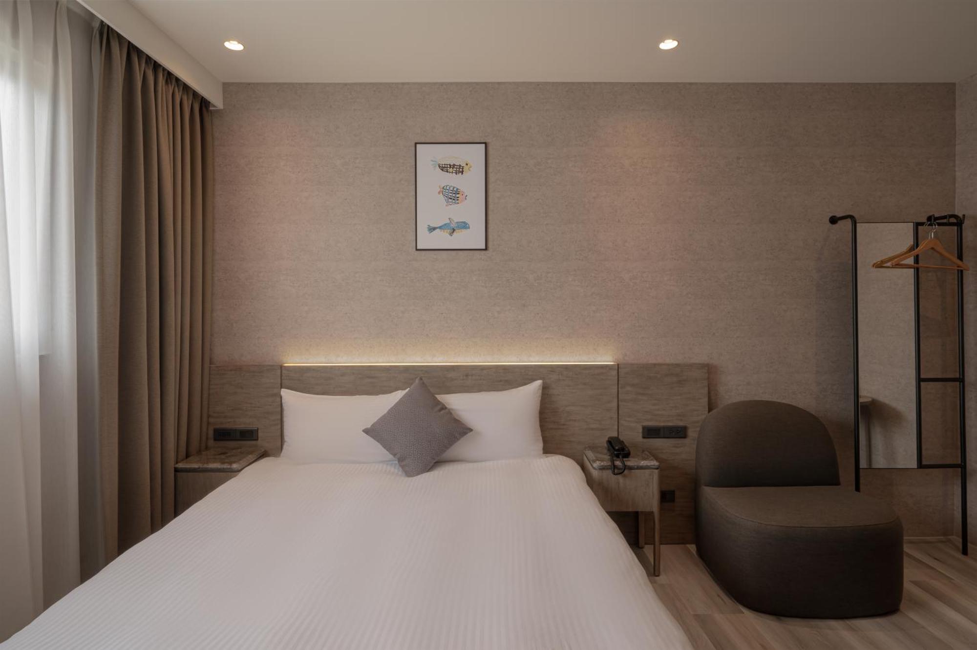 In Joy Hotel Taichung Extérieur photo