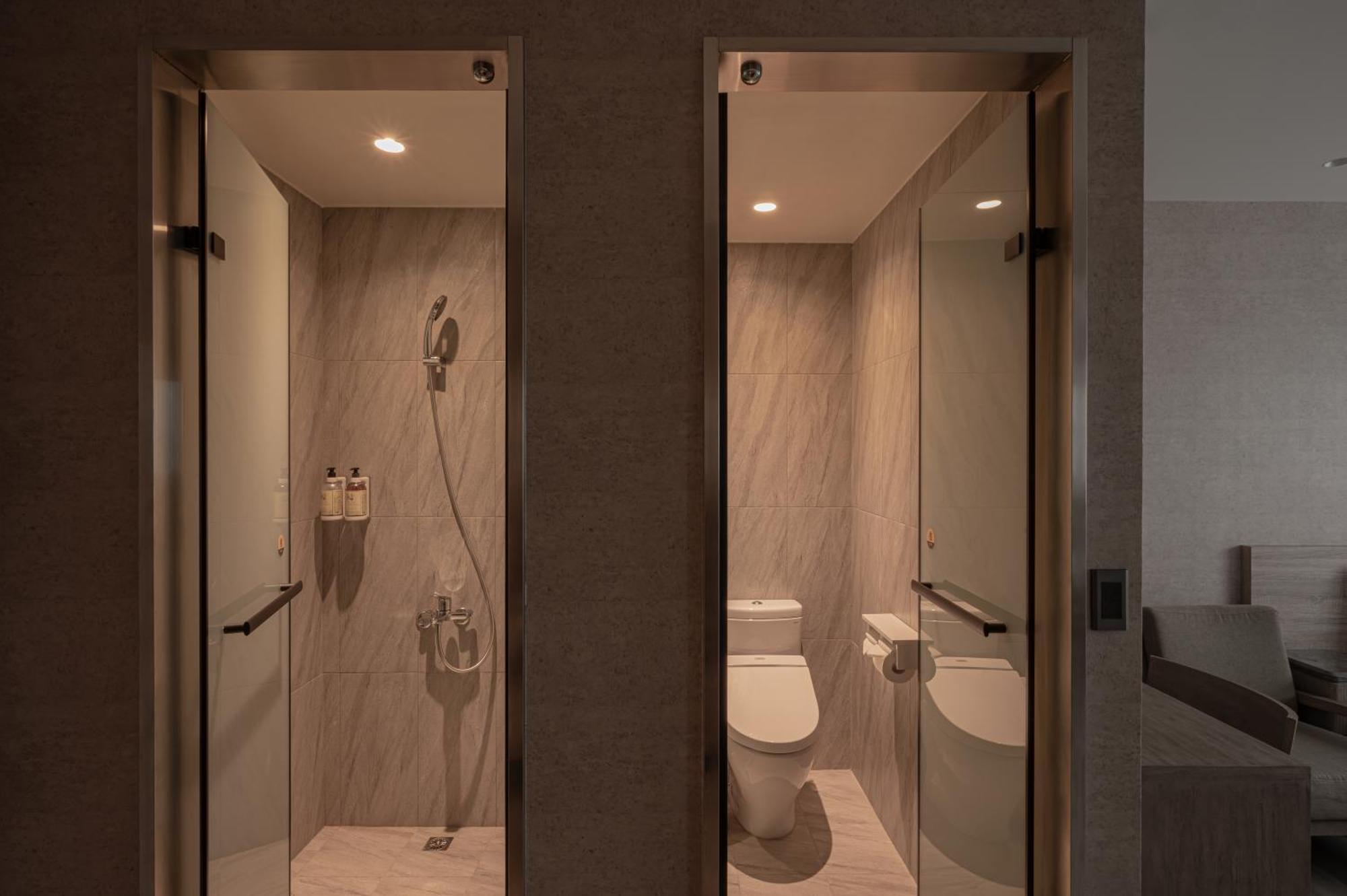 In Joy Hotel Taichung Extérieur photo