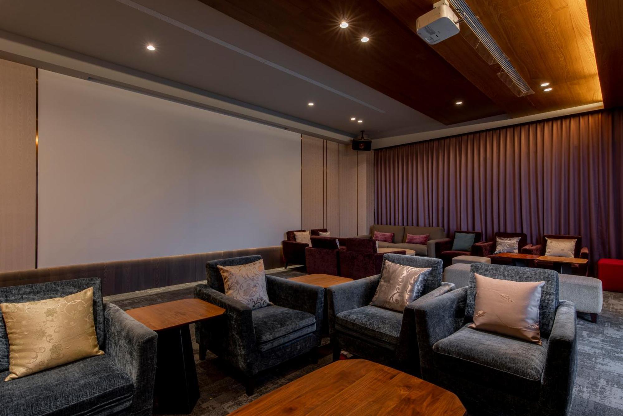 In Joy Hotel Taichung Extérieur photo