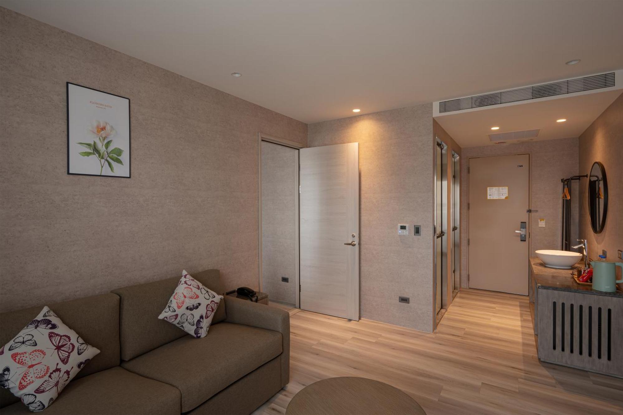 In Joy Hotel Taichung Extérieur photo