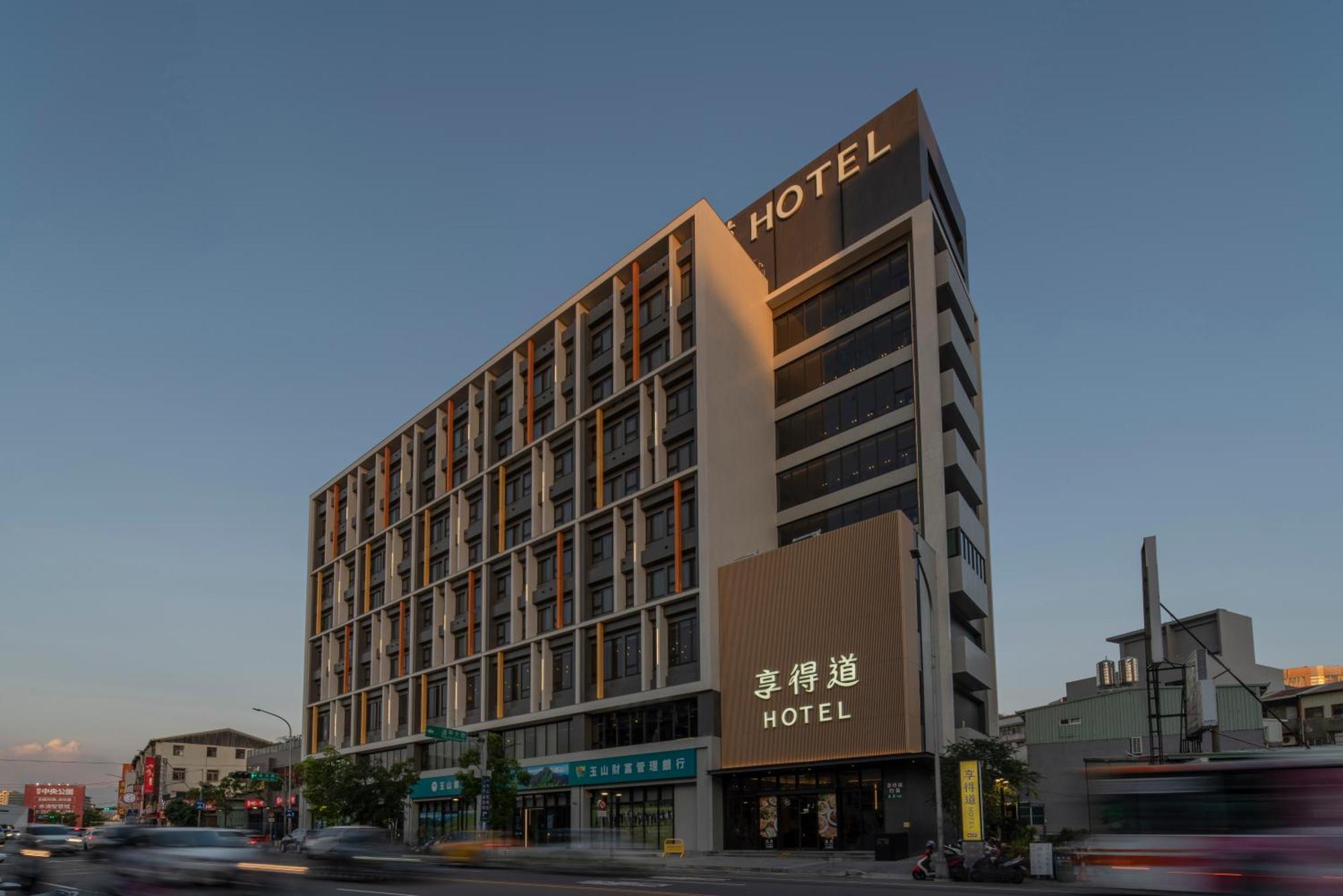 In Joy Hotel Taichung Extérieur photo