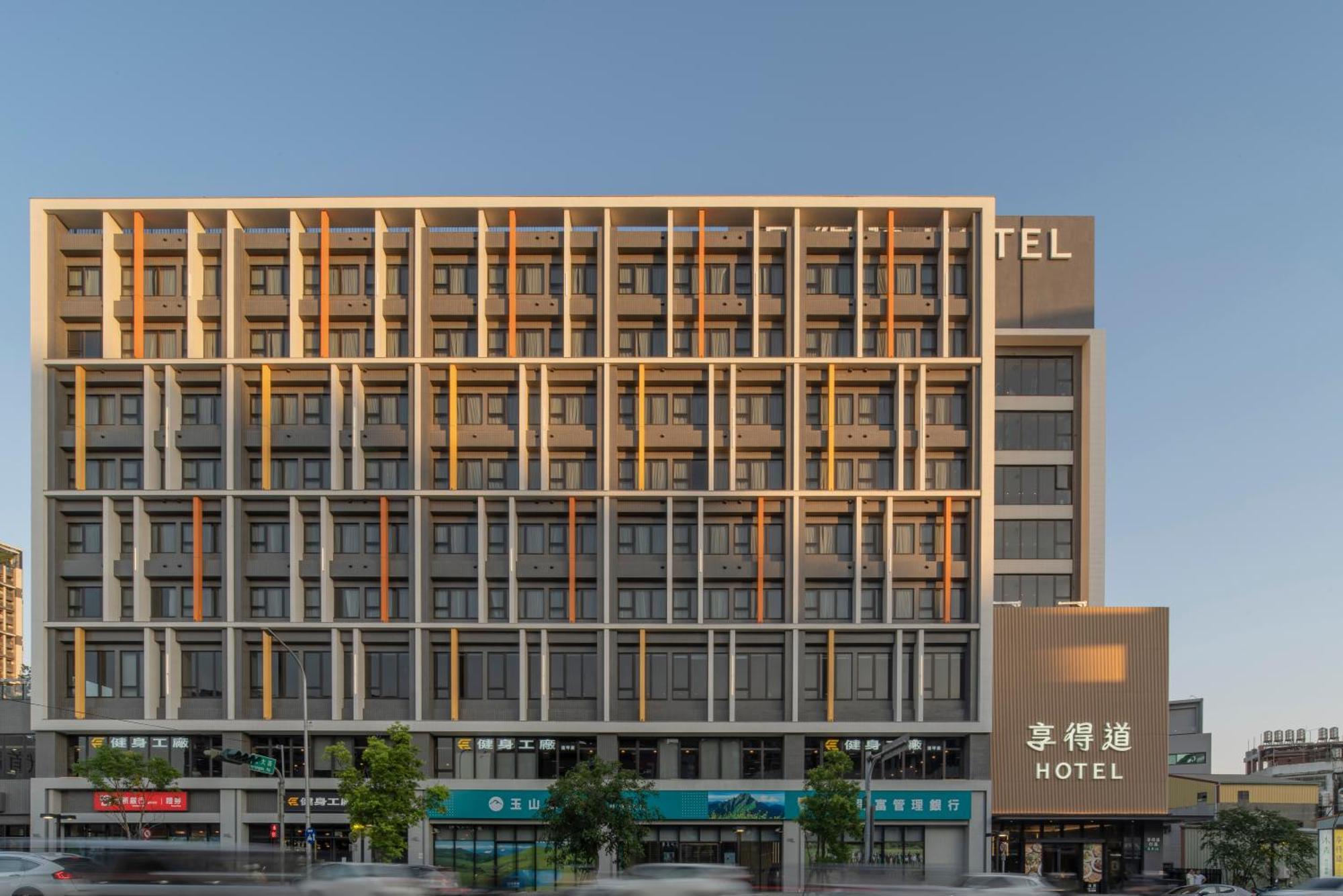 In Joy Hotel Taichung Extérieur photo